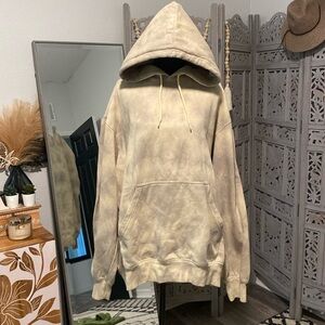 H&M tie-dye sweatshirt in XXL